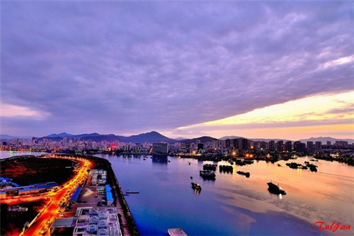 方舟端游有麦克风吗手机（方舟手游能开麦吗）